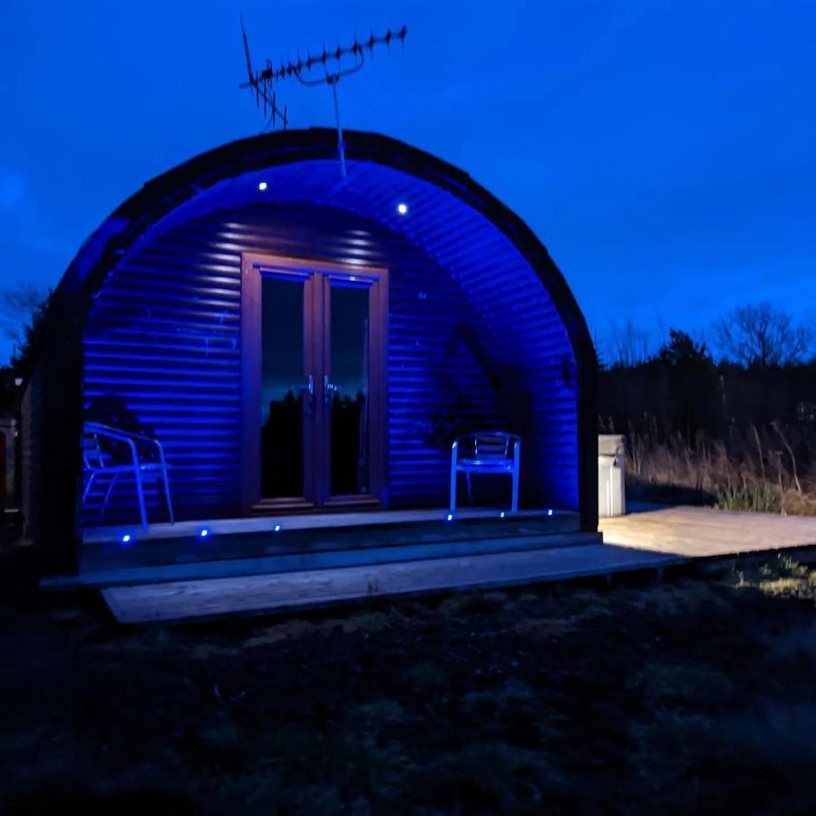 Pond View Pod 3 With Private Hot Tub -Fife - Loch Leven - Lomond Hills Villa Kelty Exterior photo
